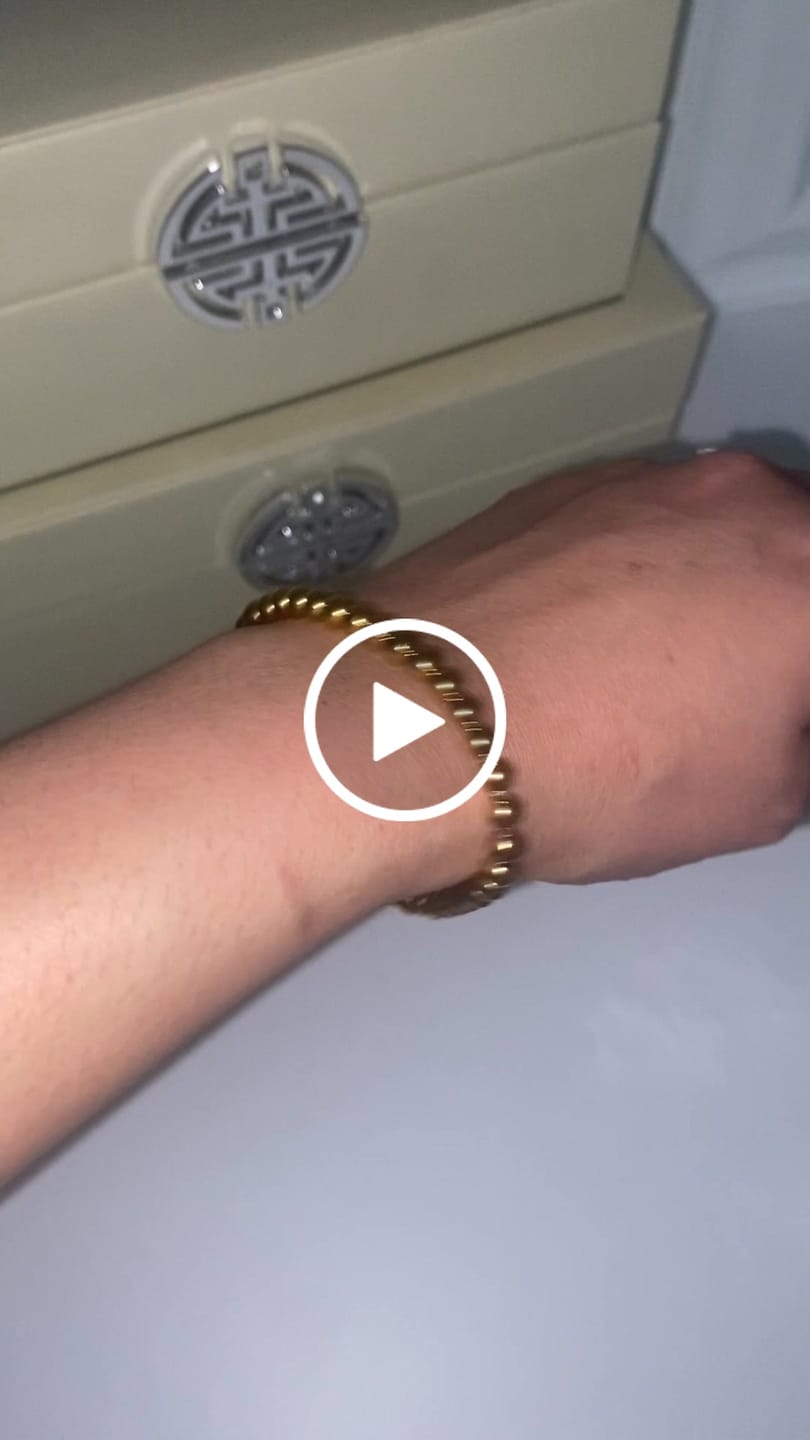 Customer video review of Tasbih Bracelet | Bold
