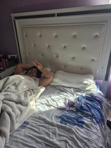 Customer photo review of Mellow CloudAlign™ Pillow