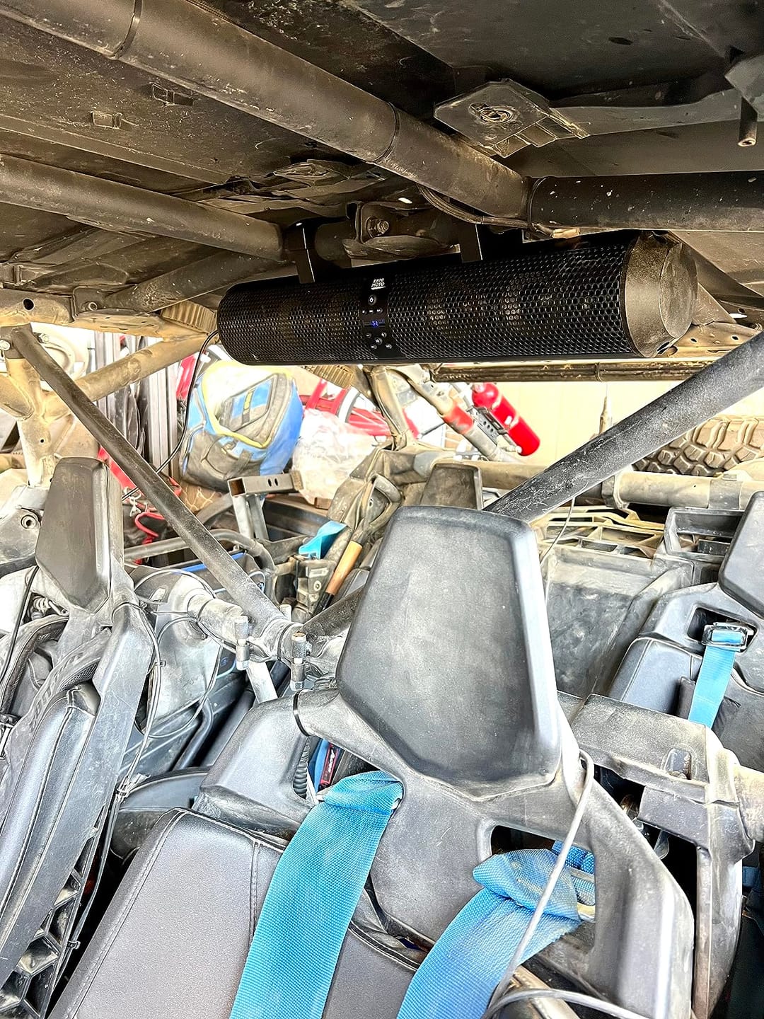 Customer photo review of 6 Speaker UTV Bluetooth Sound Bar for 1.56"-2.25" Roll Bar