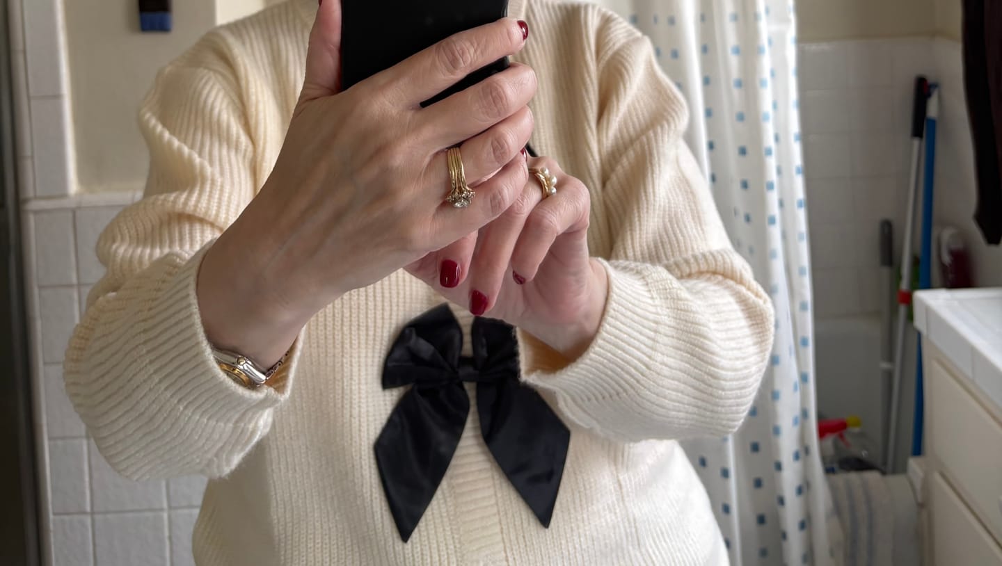 Customer photo review of BOW CARDIGAN (IVORY)