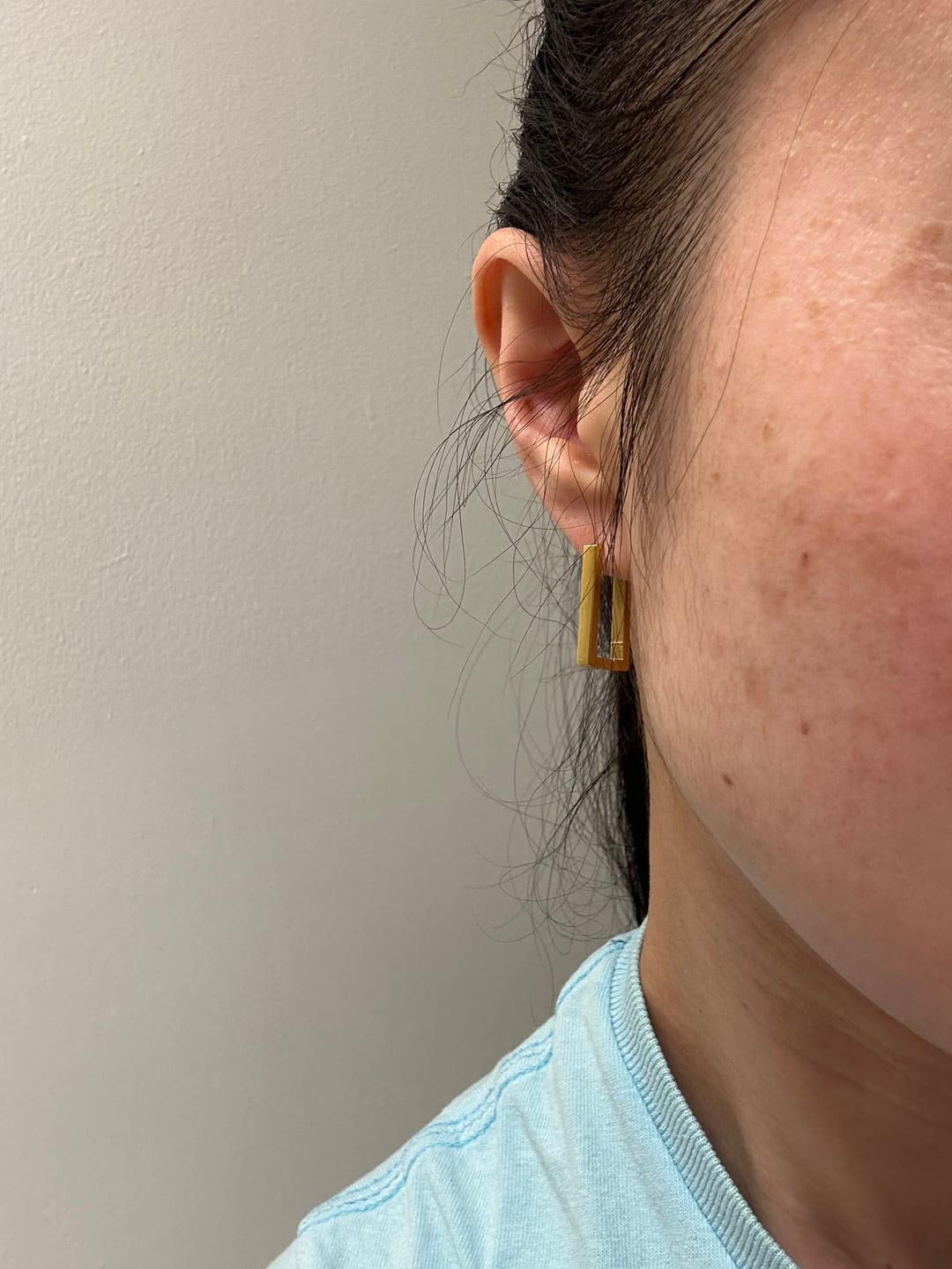 Customer photo review of Gold Rectangle Hoop Earrings