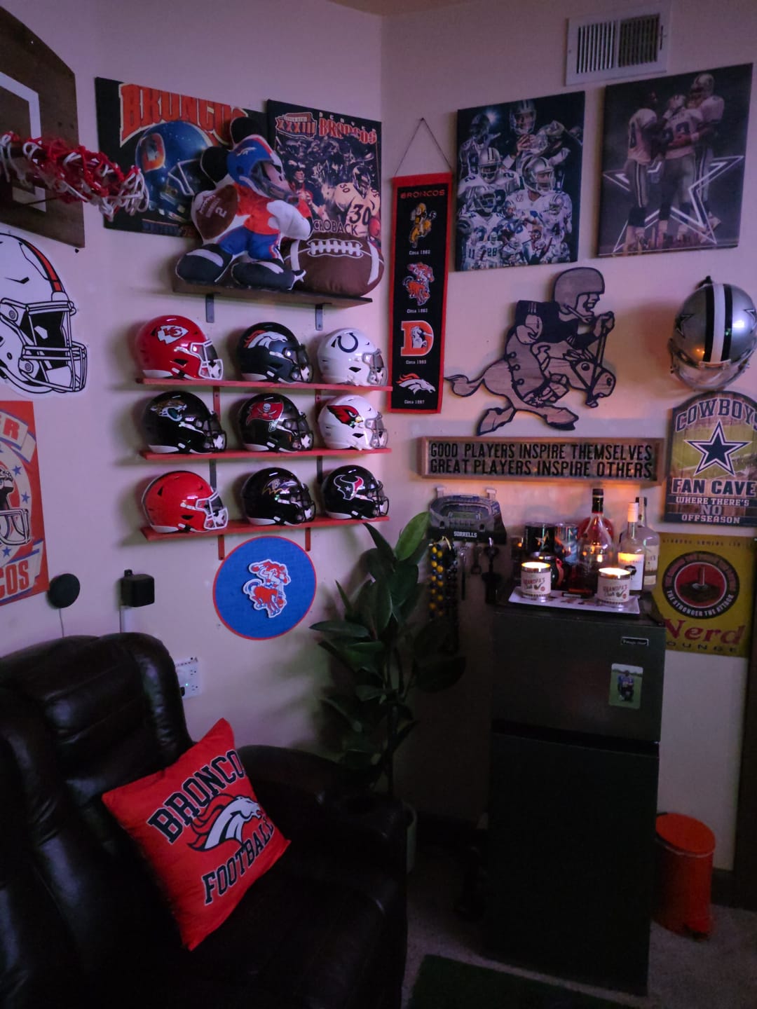 Customer photo review of Indianapolis Colts Riddell SpeedFlex Mid-Size MIDI Helmet