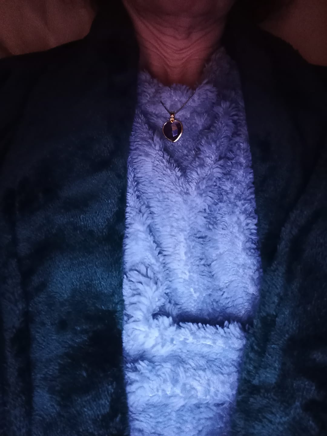 Customer photo review of Pendentif Coeur en Pierre Naturelle