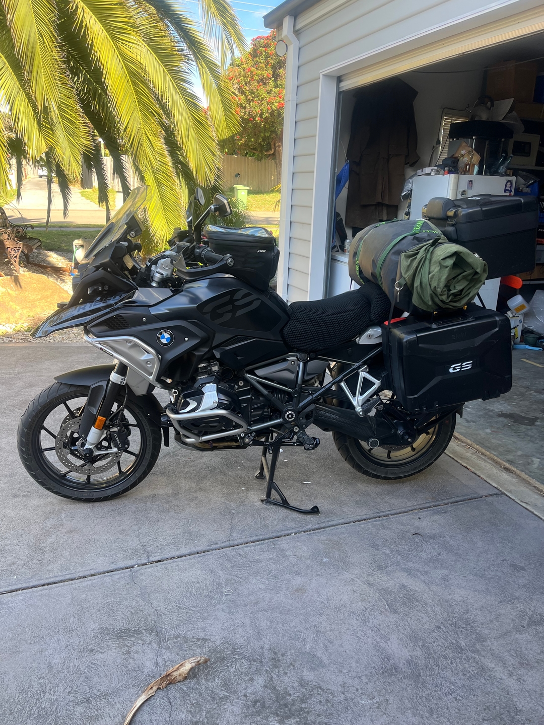 Wind Rider mesh seat cover on a BMW R 1250 GS