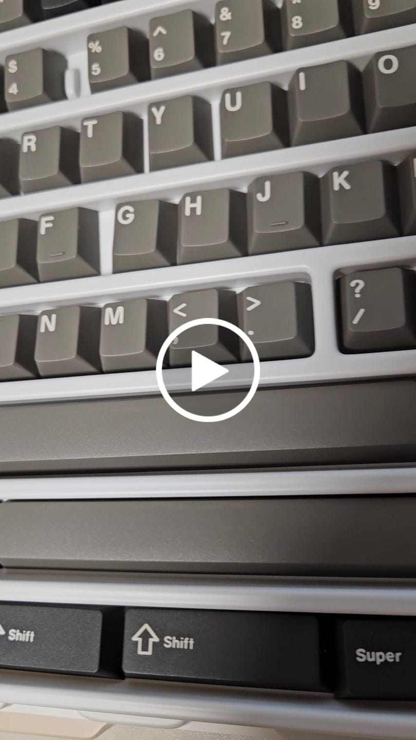 Customer video review of KEYKOBO DOLCH ABS TRIPLE-SHOT KEYCAP SET INSTOCK