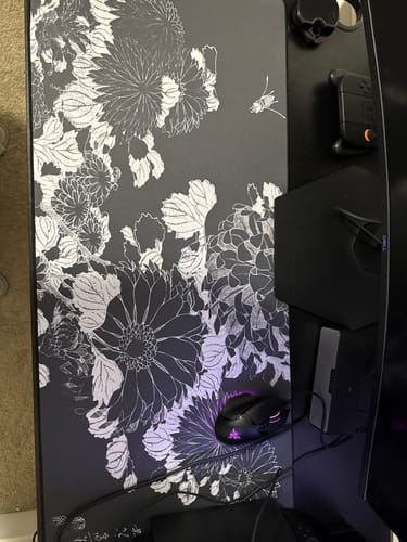 Customer photo review of Chrysanthemums and Bee | Mousepad