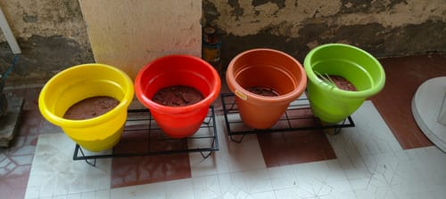 Customer photo review of United Crafts BRAK Heavy Rectangle Plant Stand – Indoor & Outdoor