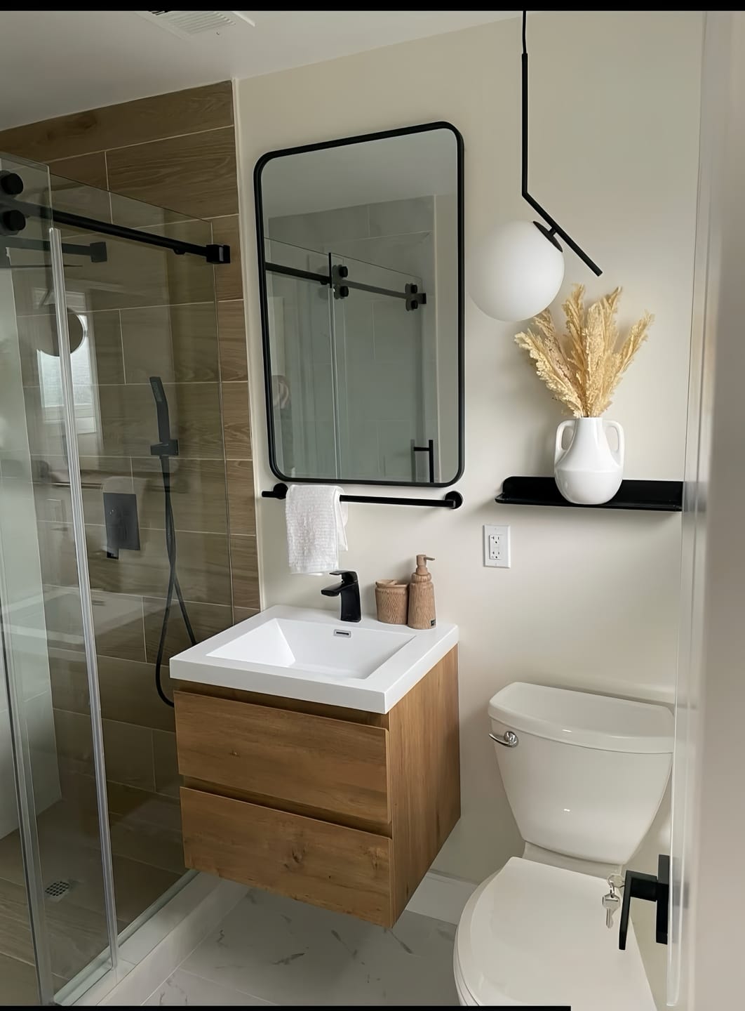 Customer photo review of Anderson 24" Floating Bathroom Vanity