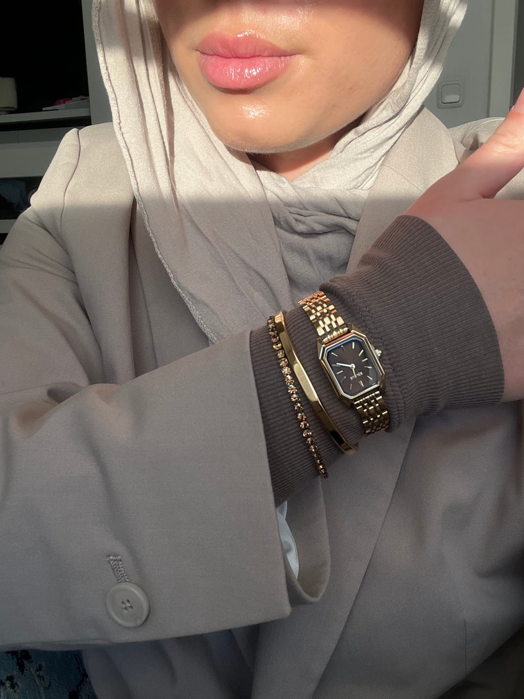 Customer photo review of Ava Gold Brown Bracelet
