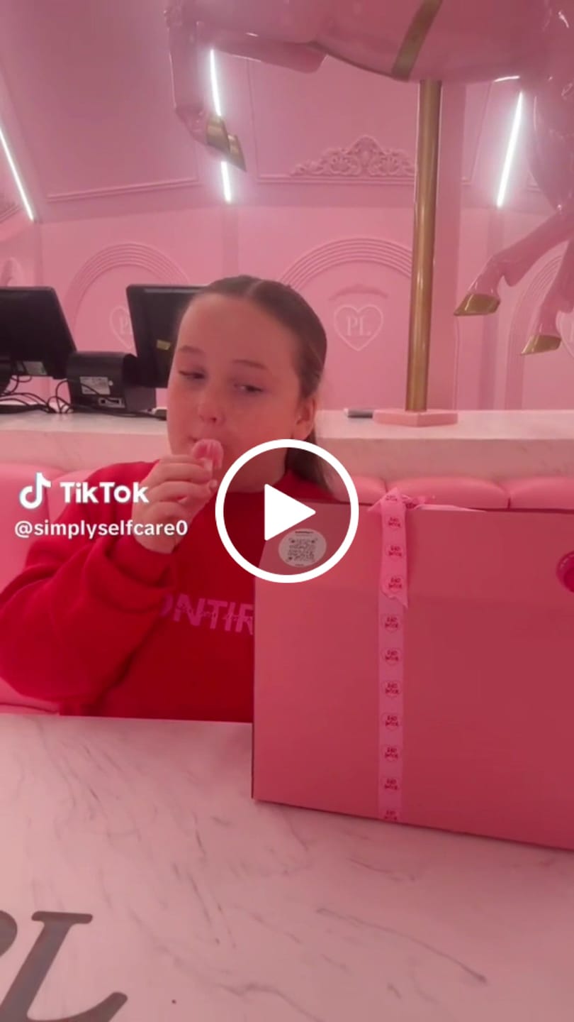 Customer video review of Women's Teddy Bear Pyjamas