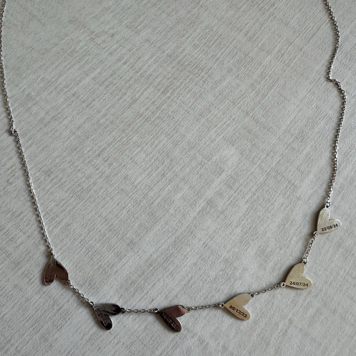 Customer photo review of Collana personalizzata con cuore inciso