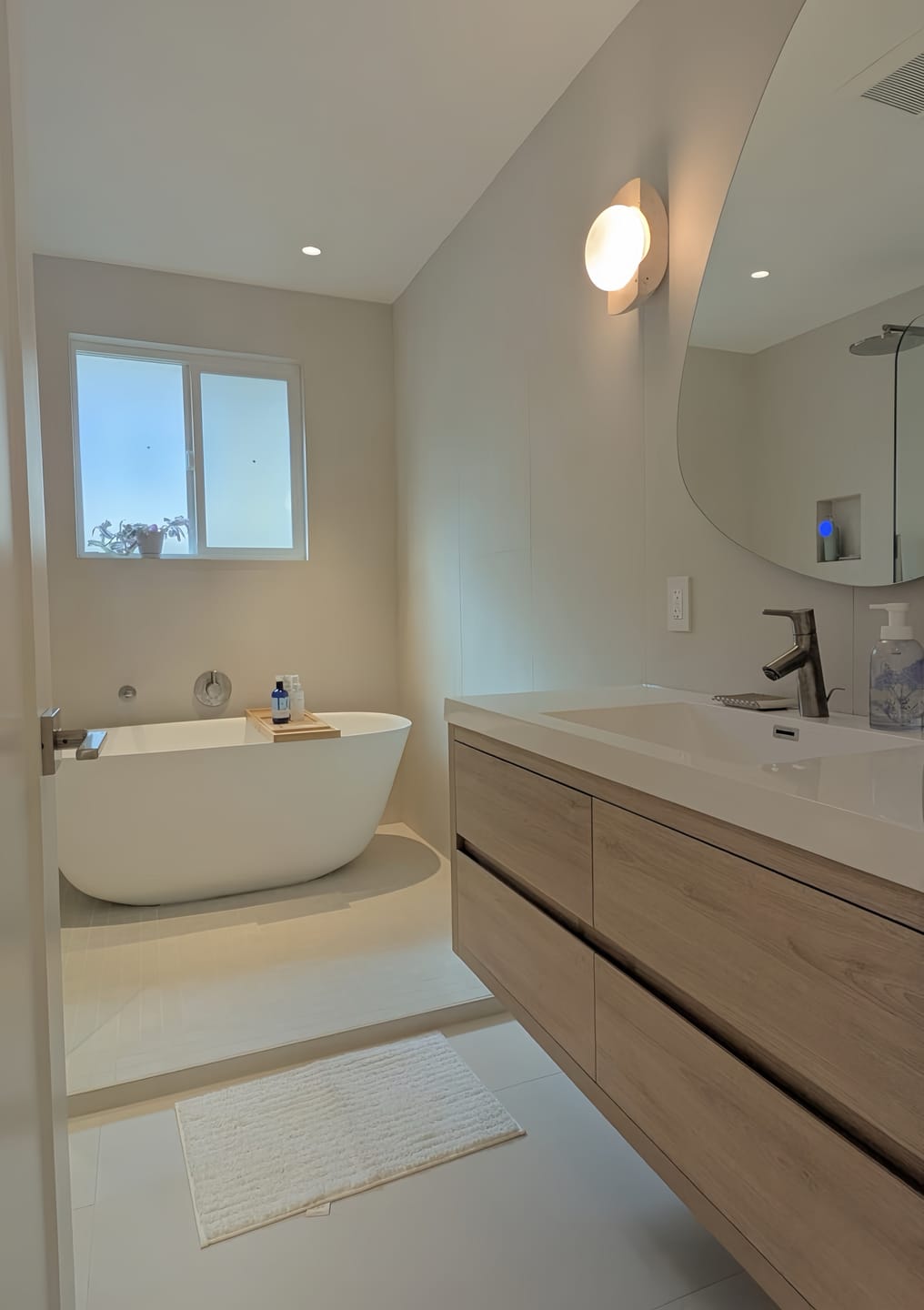 Customer photo review of Elysia 60" Double Sink Floating Bathroom Vanity