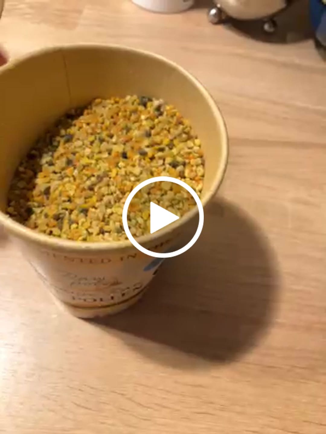 Customer video review of Organic Raw Bee Pollen