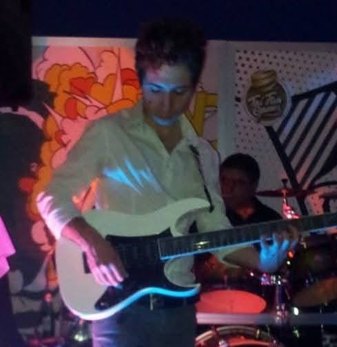 Customer photo review of MODERN TECHNICAL SOLOING #1 - Alberto Barsi
