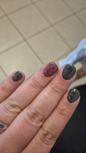 Customer photo review of Glowdip Alles-in-één Manicure Set