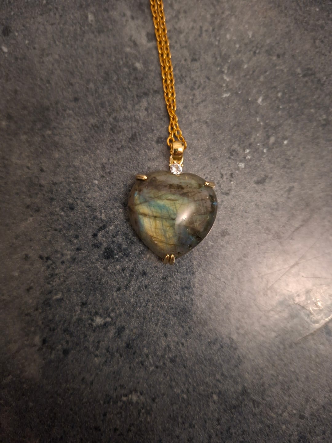 Customer photo review of Pendentif Labradorite Coeur