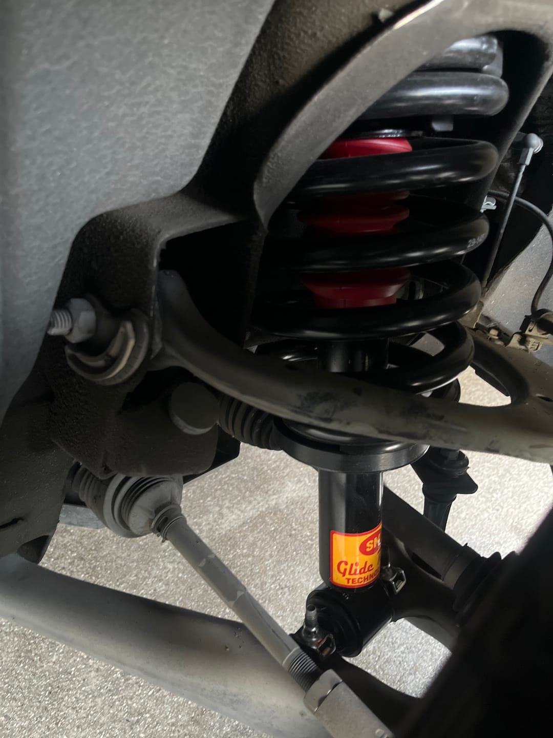 Customer photo review of 2015-2020 GMC Yukon 1500 4WD Magnetic Struts 4 Wheel OE Replacement Kit (GC134F)