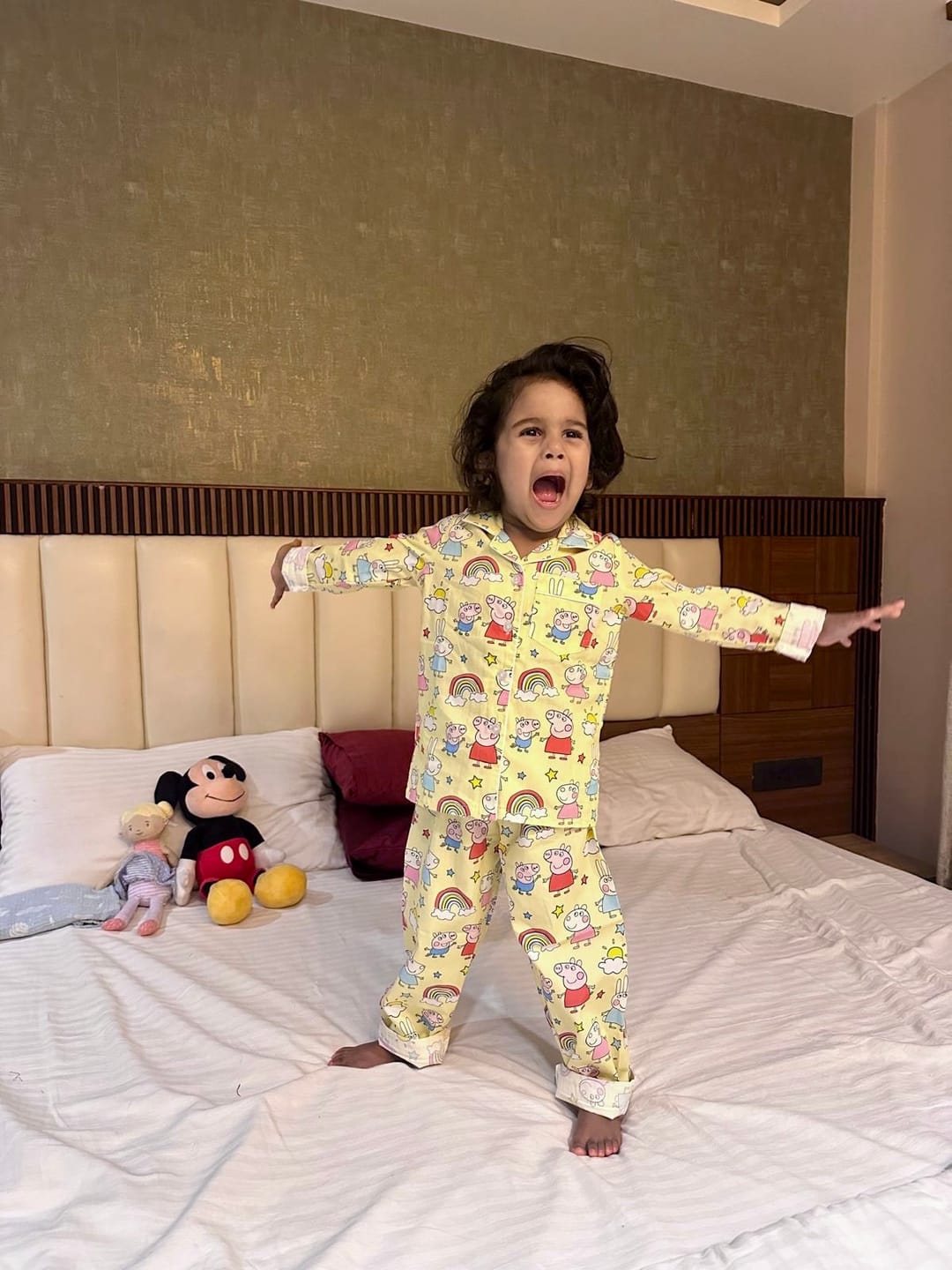 Customer photo review of Yellow Doodle Peppa Pig Night Suit
