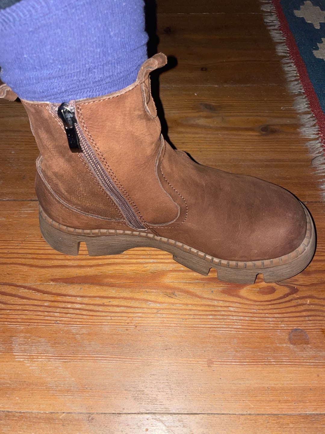 Customer photo review of Women Vintage Genuine Leather Spliced Platform Boots