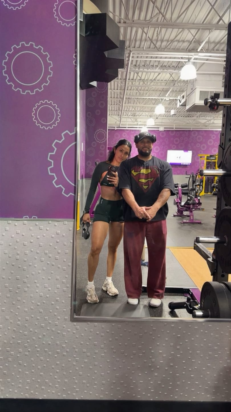 Customer photo review of 2052 - Gold's Iron Legacy Heritage Sweats