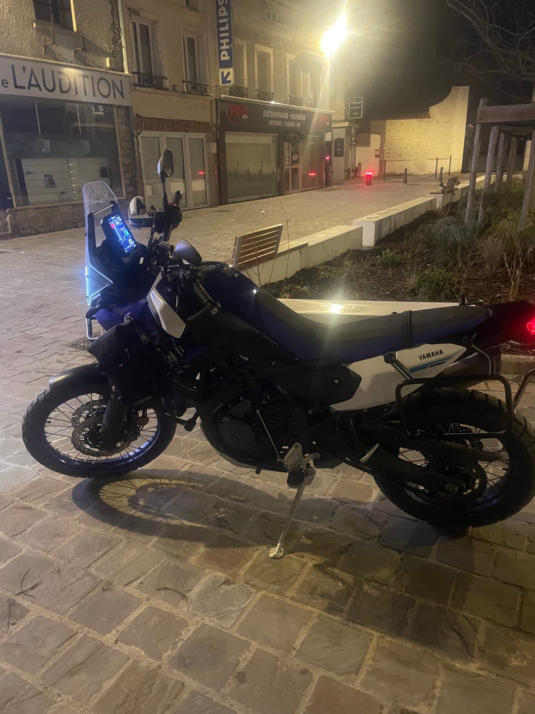 Customer photo review of MotoRacks – Motorcycle Luggage Pannier Racks