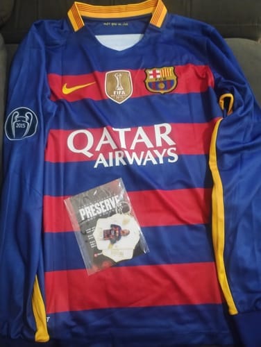 Customer photo review of BARCELONA HOME 2015/16 MANGA LONGA - CHAMPIONS LEAGUE NEYMAR JR [RETRÔ]
