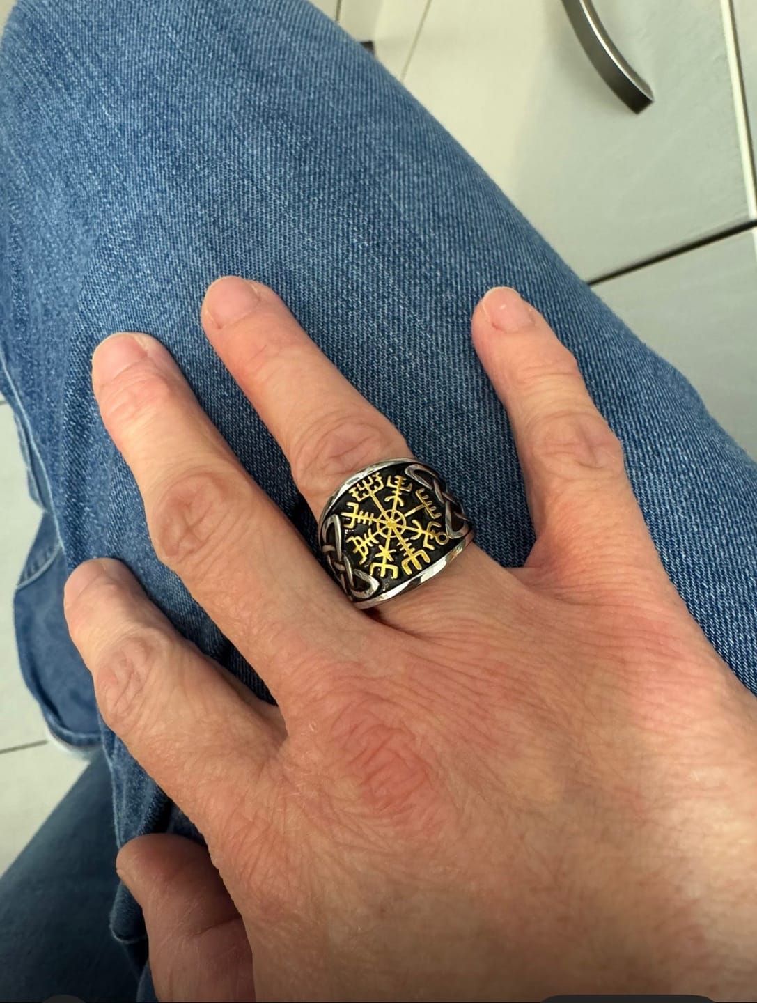 Customer photo review of Vegvísir Ring