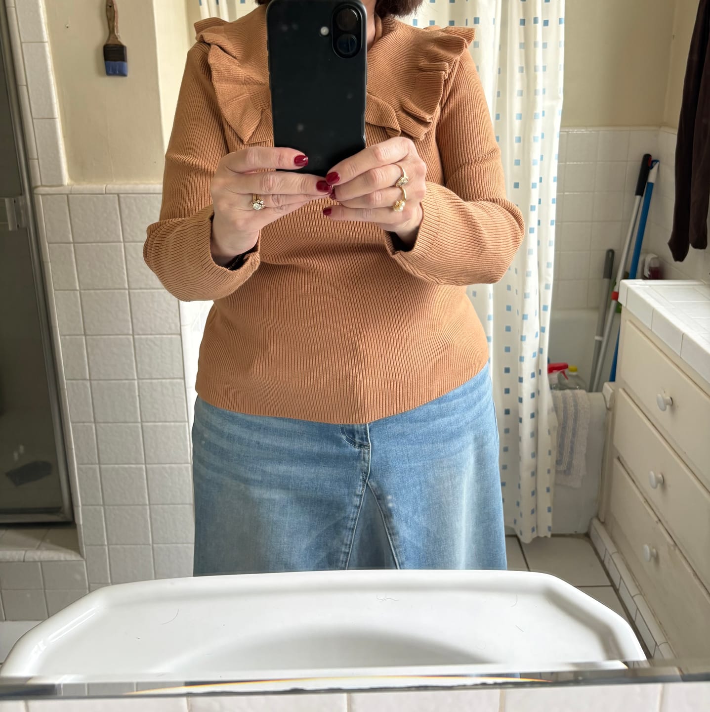 Customer photo review of COLLARED SWEATER (CAMEL)