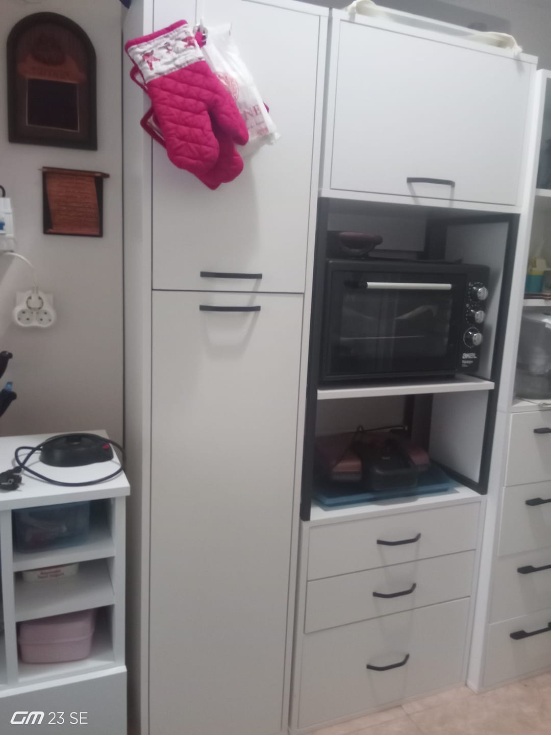 Customer photo review of Rani JE143 Çok Amaçlı Dolap 3 Kapaklı 3 Çekmeceli Kiler Mutfak Dolabı Beyaz
