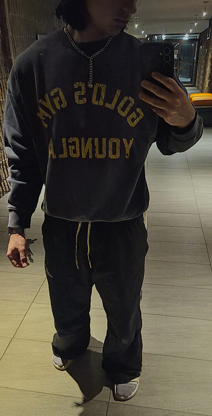 Customer photo review of 5166 - Gold's Iron Legacy Vintage Crewnecks