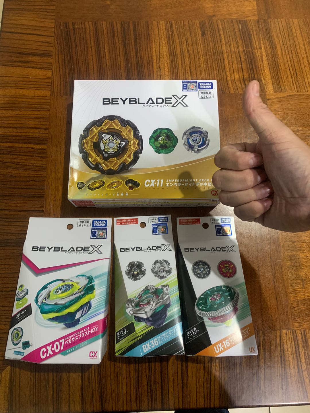 Customer photo review of Takara Tomy Beyblade X UX-16 ClockMirage (Guranteed)