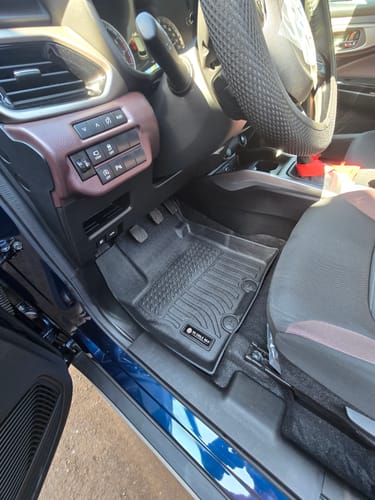 Customer photo review of Pisos Calce Perfecto Suzuki Fronx (2024 - 2025)