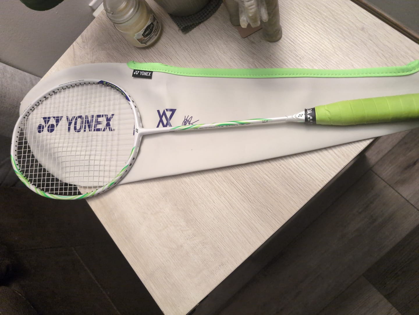Customer photo review of Yonex x Viktor Axelsen ASTROX 100VA ZZ Unstrung Badminton Racket Limited Edition [Grayish Beige]
