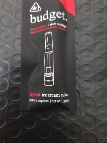 Customer photo review of 1 Gram Delta-8 THC Full Spectrum Vape Cartridge | Ice Cream Cake - Hybrid