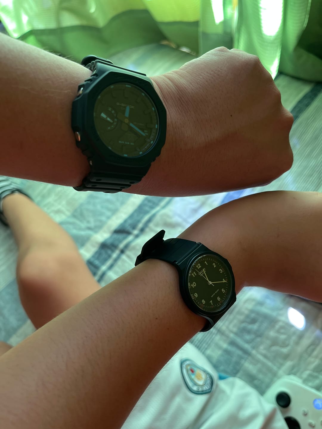 Customer photo review of Reloj Casio G-Shock Royal Oak "Casioak" GA-2100-1A2 NEON ACCENT Negro