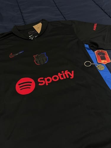 Customer photo review of Camisa Barcelona II 2024/25