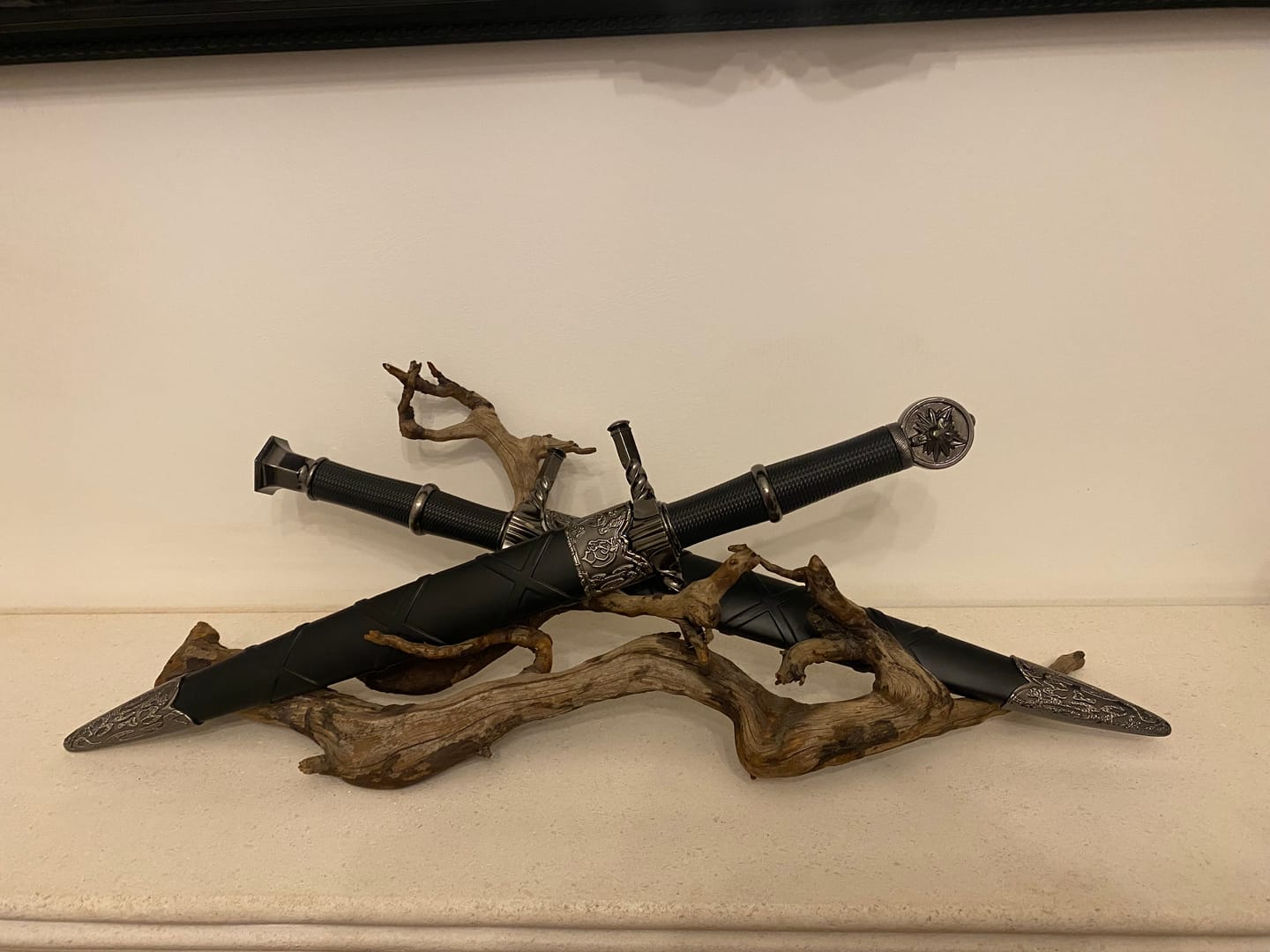 Customer photo review of Wolf Witcher Dagger