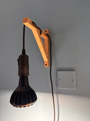 Customer photo review of Pianta LED Grow Light Bulb : Black
