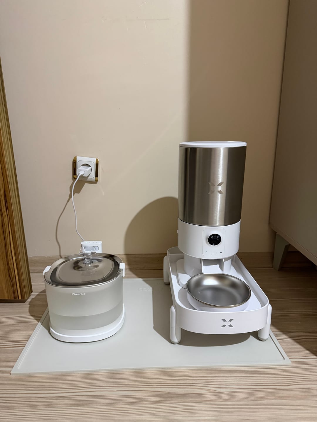 Customer photo review of Mama Standı | Çok Fonksiyonlu, Ayarlanabilir, Kedi ve Köpek Uyumlu, Mama Kabı Standı (X8788)