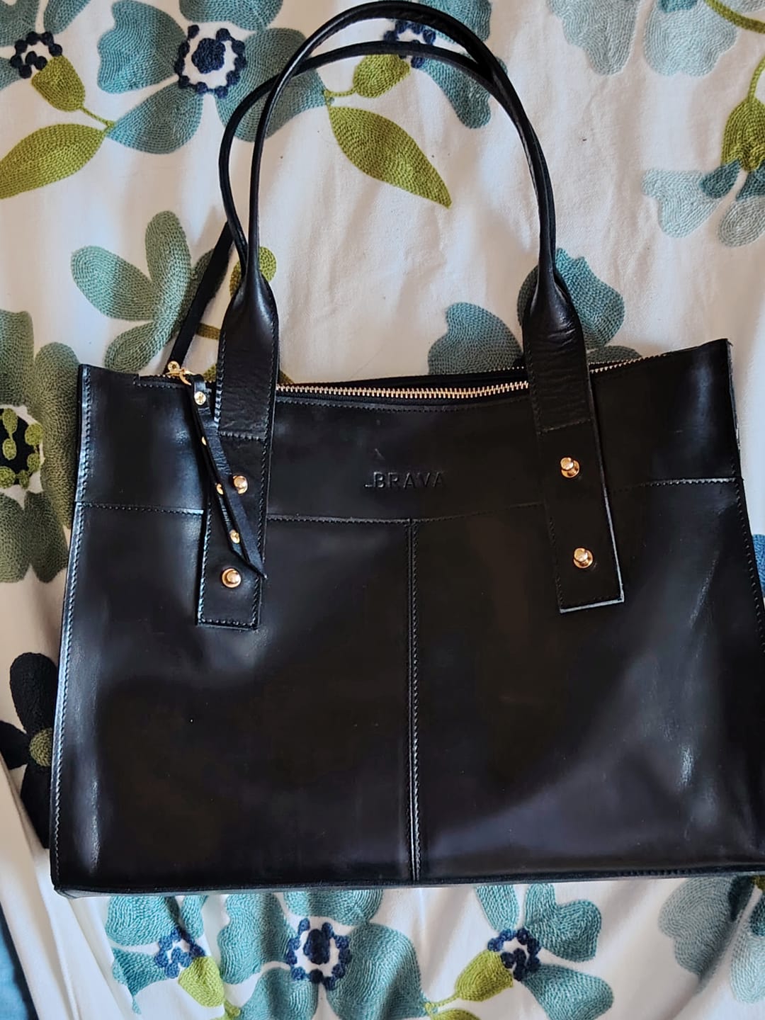 Customer photo review of Cartera ejecutiva de cuero modelo ALFONSINA Negro
