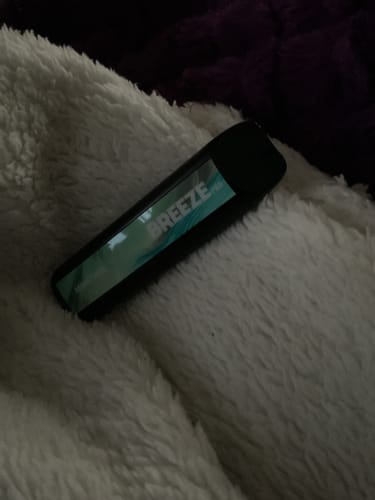 Customer photo review of Breeze Pro Disposable Vape