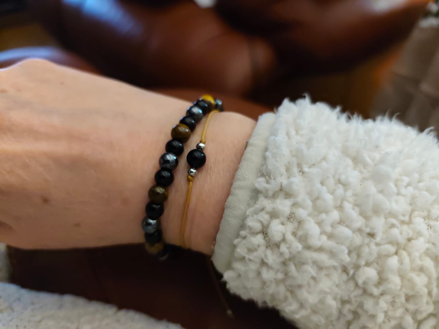 Customer photo review of Obsidian Armband - Naturband