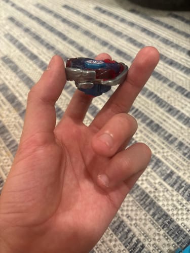 Customer photo review of Takara Tomy Big Bang Pegasus Beyblade BB-105 / Cosmic Pegasus F:D - With Launcher