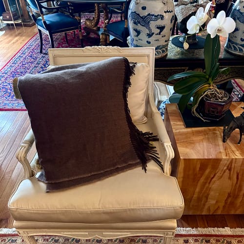 Customer photo review of Brand New English Mocha and Chocolate Brown Herringbone Luxury Woven Cashmere Blanket