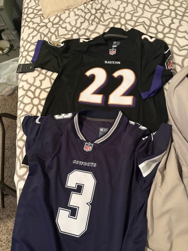 Customer photo review of Men's Dallas Cowboys George Pickens #3 Navy Game Jersey