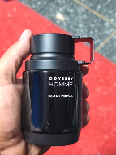 Reseña con foto de un cliente sobre Perfume ARMAF ODYSSEY HOMME 100ml EDP
