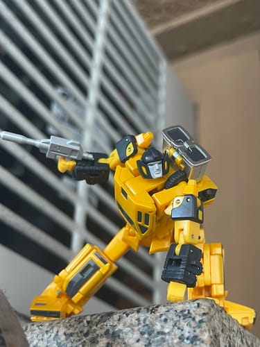 Customer photo review of NA NewAge H69 H-69 William (Sunstreaker) New Age 10cm / 4"