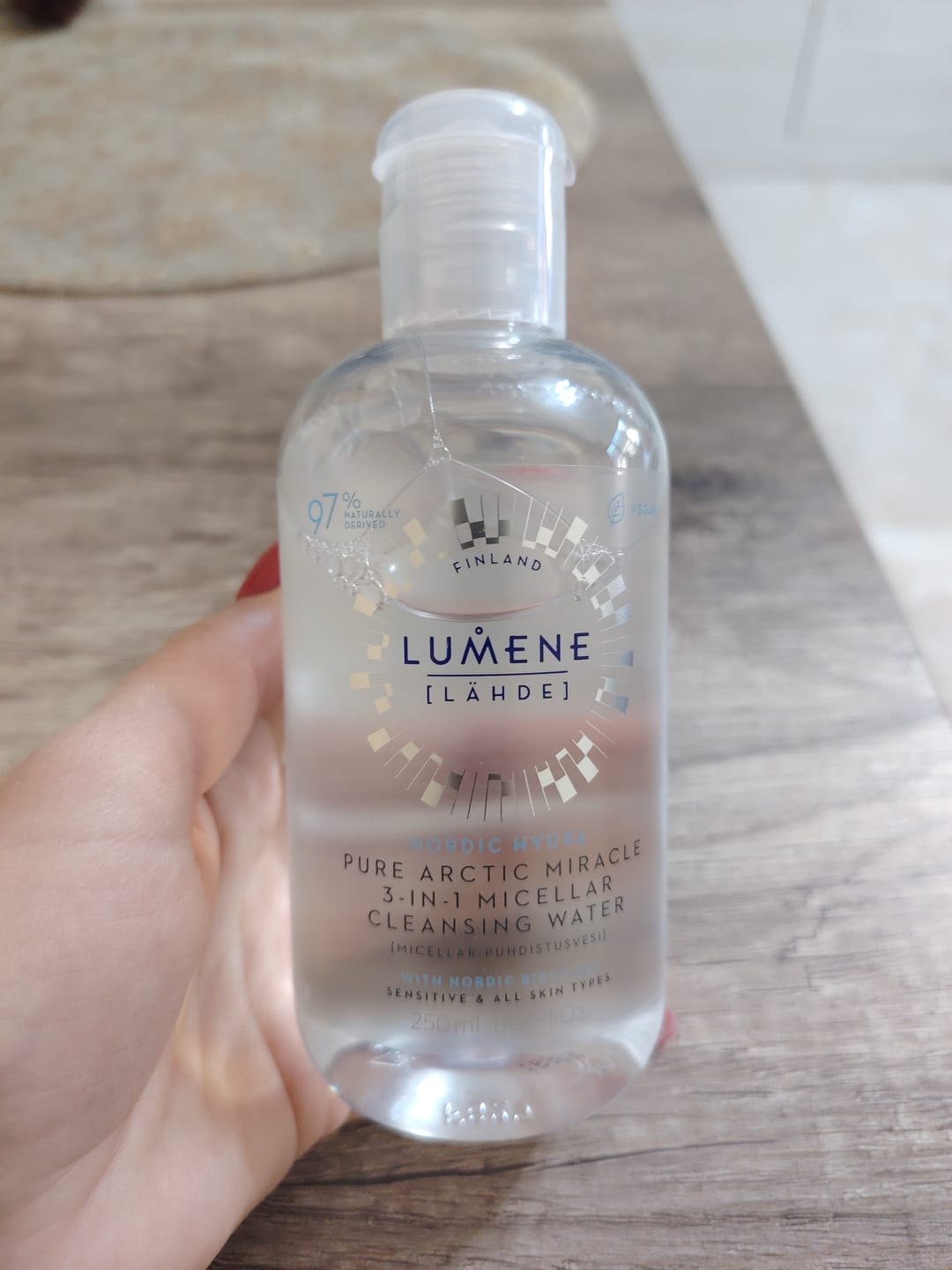 Customer photo review of Мицеларна вода 3в1 за всеки тип кожа и чувствителна Lumene NORDIC HYDRA Lahde