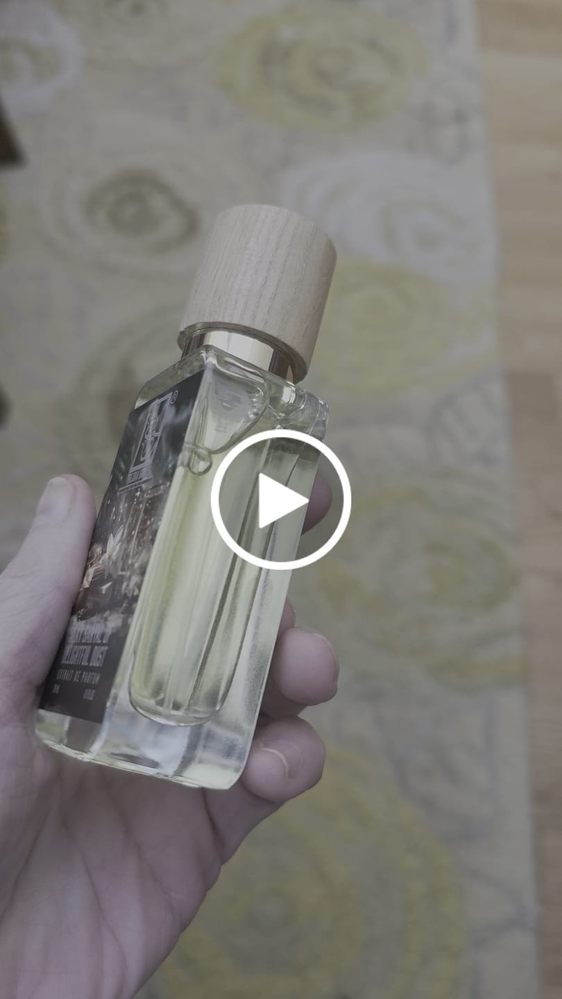 Customer video review of Silky Santal of Delightful Dust
