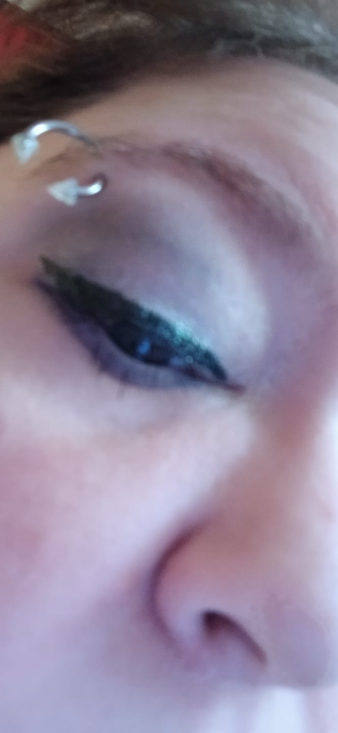 Customer photo review of Precise Long Lasting Waterproof Liquid Eyeliner 眼线液笔